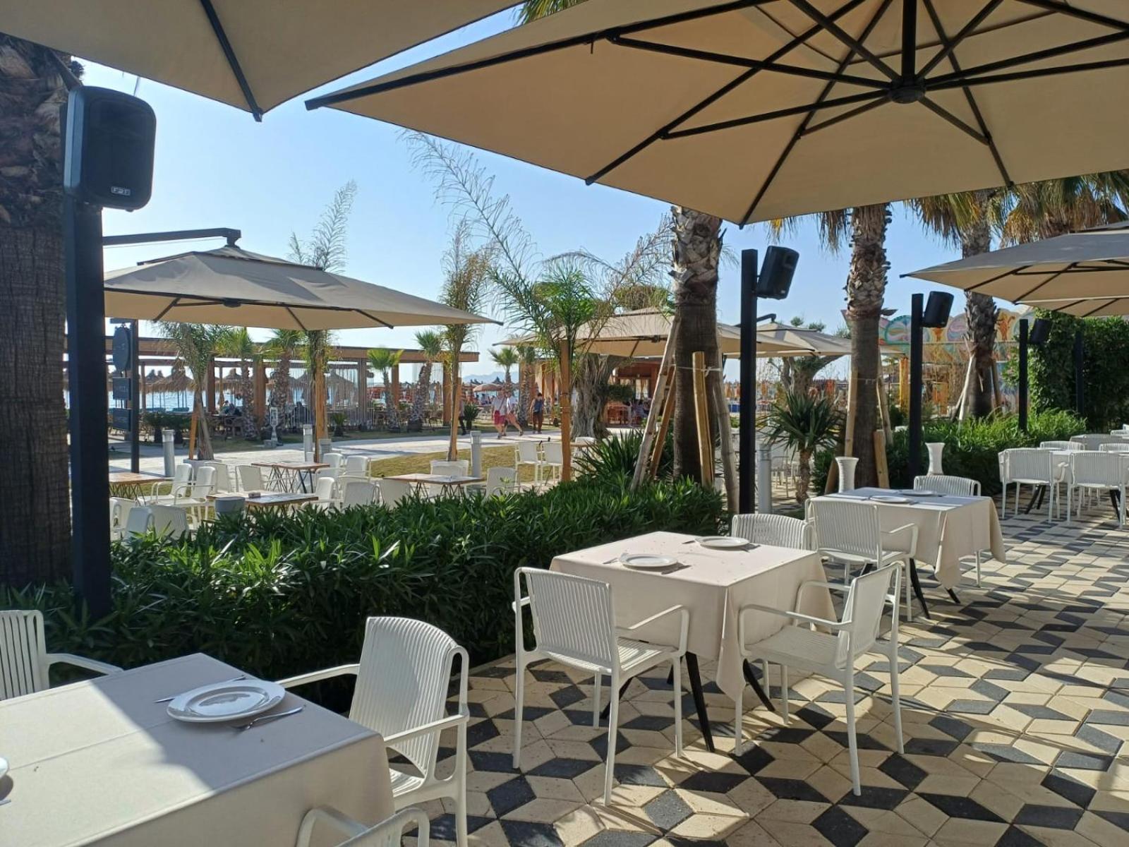 Lasko Hotel Golem (Tirana)